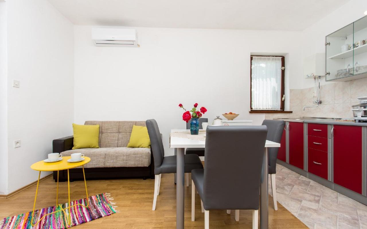 Apartman Broznic Šilo Dış mekan fotoğraf