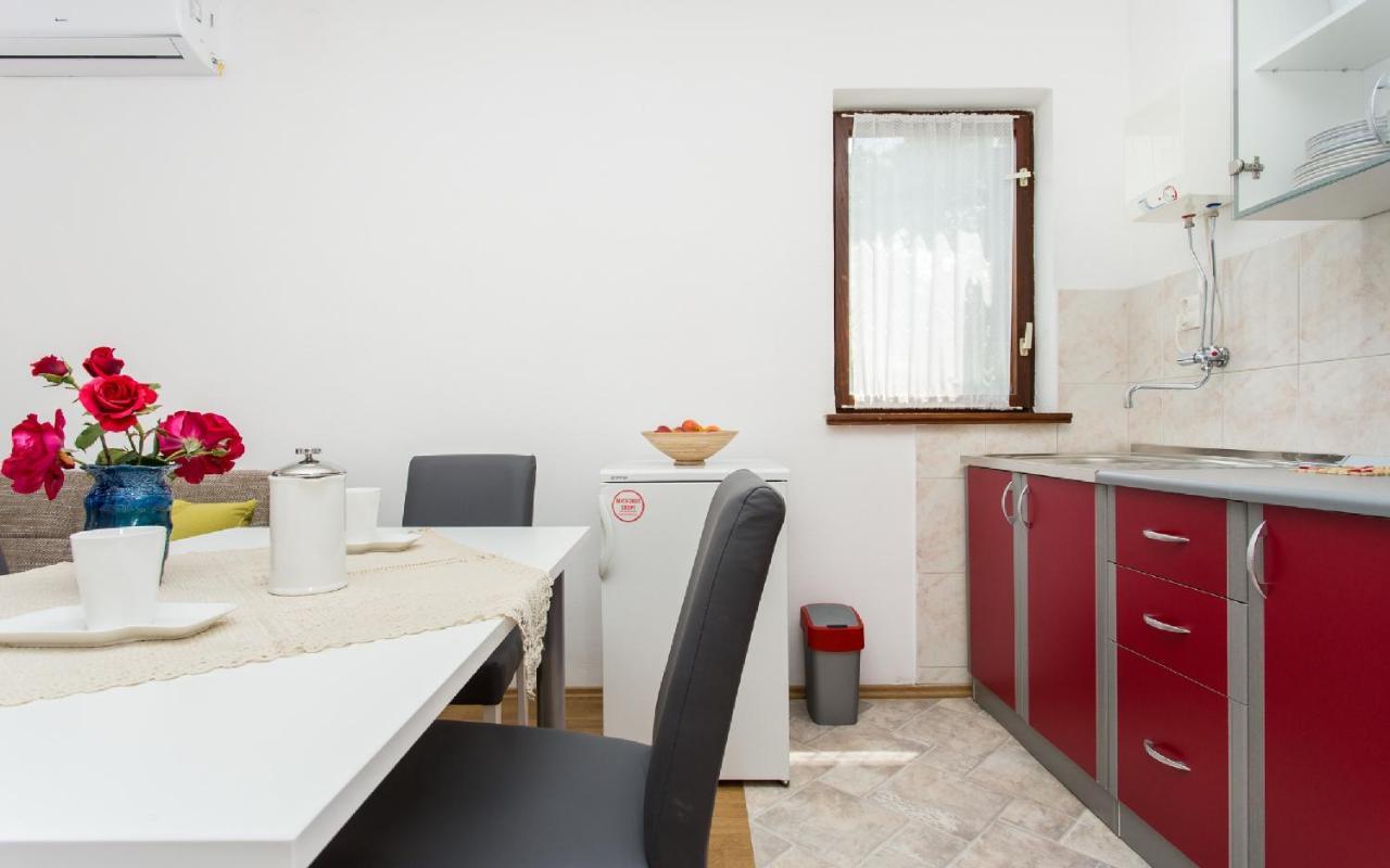 Apartman Broznic Šilo Dış mekan fotoğraf