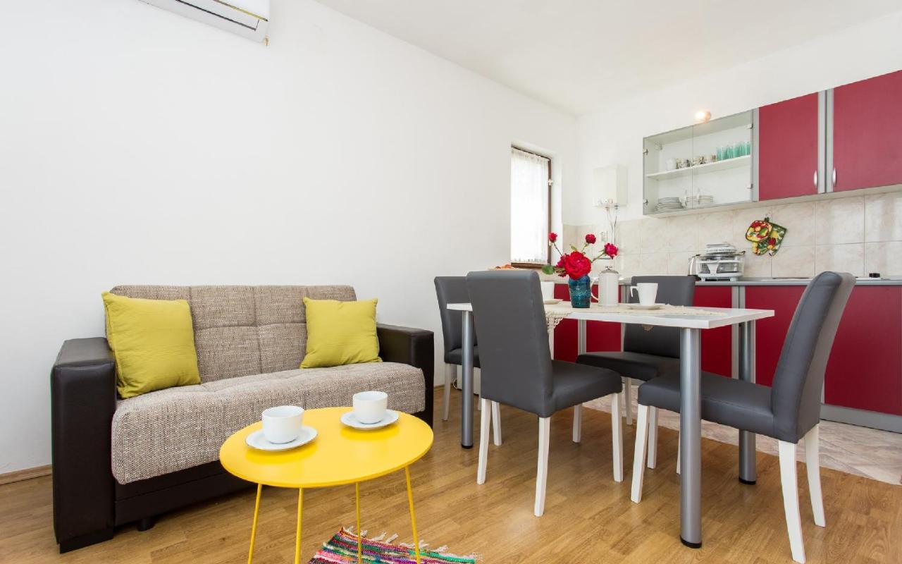 Apartman Broznic Šilo Dış mekan fotoğraf